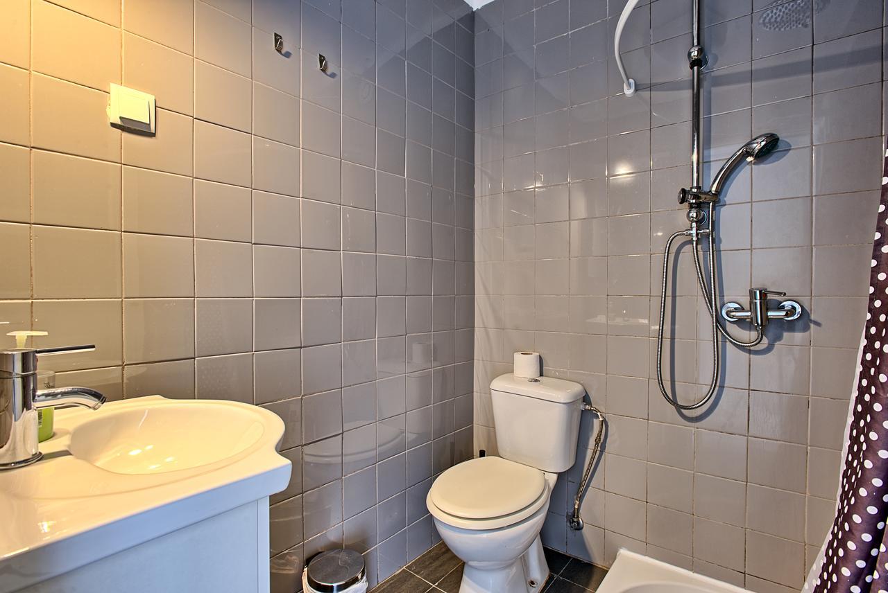 Sao Pedro 30 Guests Apartment Lisbon Exterior photo